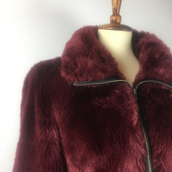 Express Special Edition red faux fur coat bomber jacket size Medium - Picture 3 of 10